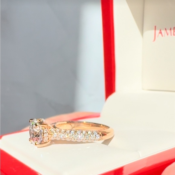 Your Boldest Yes Yet 💍  14K Rose Gold Triple Row Pavé Cathedral 🎁 - Picture 4 of 8